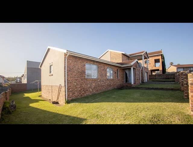 4 BEDROOM HOUSE FOR SALE IN SUNNYRIDGE